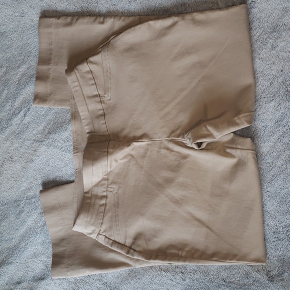 Croft & Barrow Pull On Tan Pants 10 Short - Picture 6 of 8